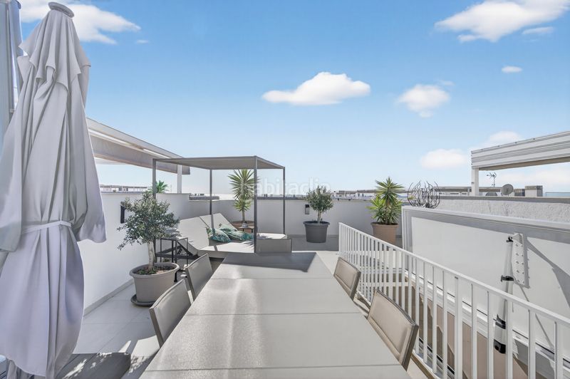 Foto dfa24b35-38e5-47a6-b835-5106a12e0312. Ático ãtico exclusivo con vistas al mar, gran terraza y servicios tipo resortbienvenido a un elegante y bien equipado apartamento ubicad en Orihuela