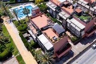 Ático en Carrer juana francés, 2. Espléndido ático reformado con megasolárium en playa de san juan