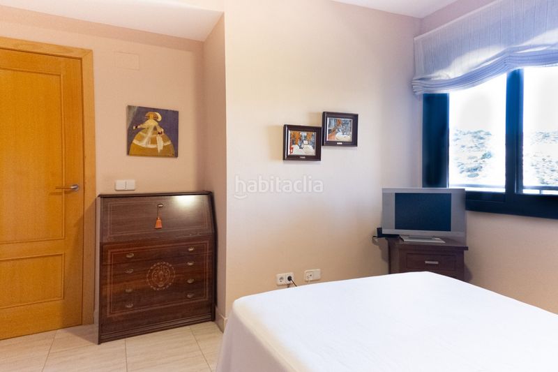 Foto 41fa9f1e-2bd2-48e2-964c-ea1bd3312802. Pis a cala de finestrat a Bulevar-Puerta Mítica Vila Joiosa (la)