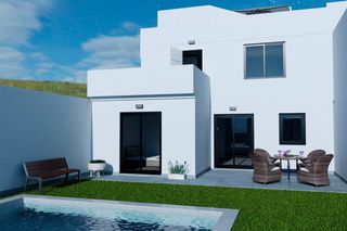 Piso en Los belones. Villa  semidetached de 4 dormitorios en venta en mar de cristal,