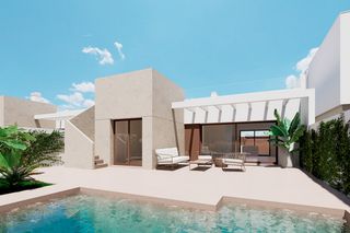 Xalet a Serena golf. Villa de 3 dormitorios en venta en los alcázares, con piscina