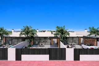 Chalet  Serena golf. Villa de 2 dormitorios en venta en los alcázares, con piscina