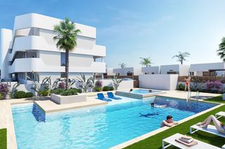 Pis  Serena golf. Apartamento de 2 dormitorios en venta en los alcázares, con pisc