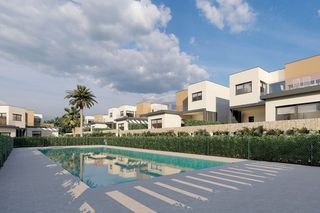 Chalet en Corvera golf country club. Villa de 3 dormitorios en venta en corvera, con piscina