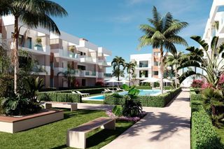 Ático en Los antolinos. Ático de 2 dormitorios en venta en san pedro del pinatar, con pi