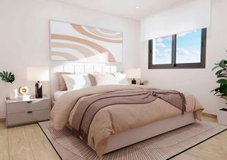 Pis a Calle suecia, 4. Apartamento de 3 dormitorios y 2 baños con piscina y jardín, a 1