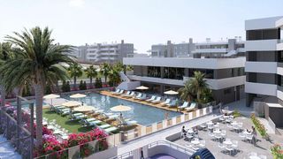 Casa a Calle jose carreras, 3. Bungalow de 2 dormitorios y 2 baños con piscina y jardín en torr