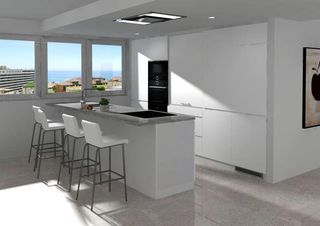 Pis  Calle chipre, 1. Apartamento de 3 dormitorios y 2 baños con piscina y jardín, a 9