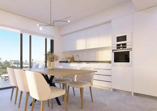 Appartamento in Calle suecia, 4. Apartamento de 3 dormitorios y 2 baños con piscina y jardín, a 1