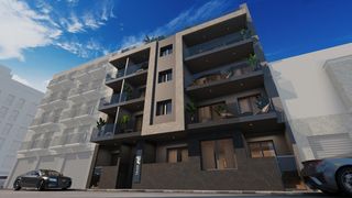 Pis a Centro. Apartamento de 2 dormitorios y 2 baños con piscina y terraza, a
