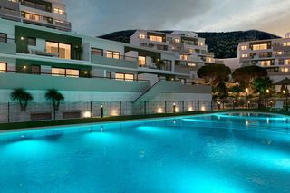 Etagenwohnung  Playa de gandia. Apartamento de 2 dormitorios y 1 baño con piscina y jardín en ga