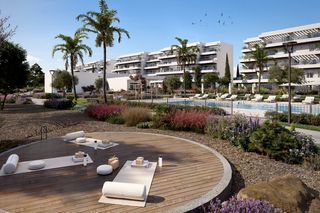 Appartement à Playa de la almadraba. Apartamento de 3 dormitorios y 2 baños con piscina y jardín en e