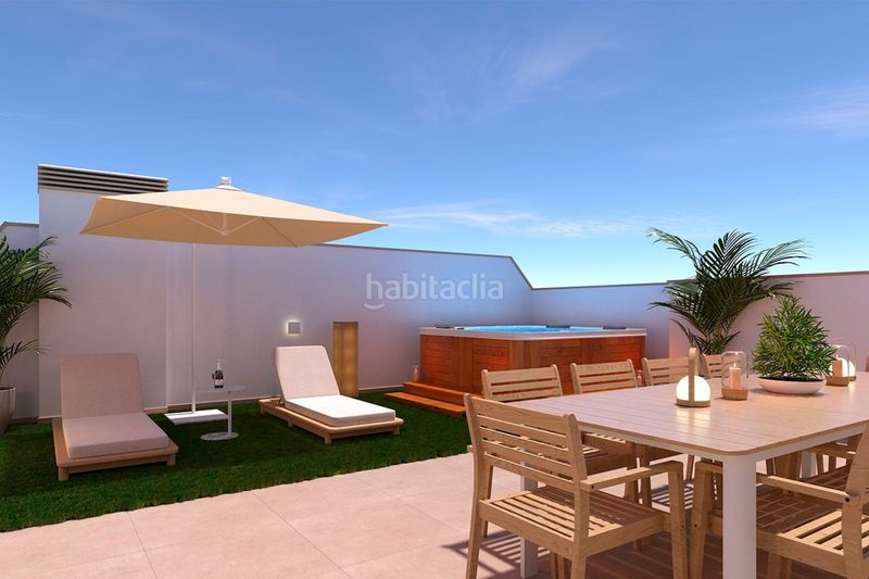 Foto 1800bdd3-5a6d-4966-a593-77de0a25355d. Ático en playa del puerto ático de 2 dormitorios y 2 baños con piscina y jardín en Torre de la Horadada en Pilar de la Horadada