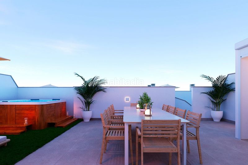Foto 18a477b2-9395-4c91-875d-a923d060d1b8. Ático en playa del puerto ático de 2 dormitorios y 2 baños con piscina y jardín en Torre de la Horadada en Pilar de la Horadada