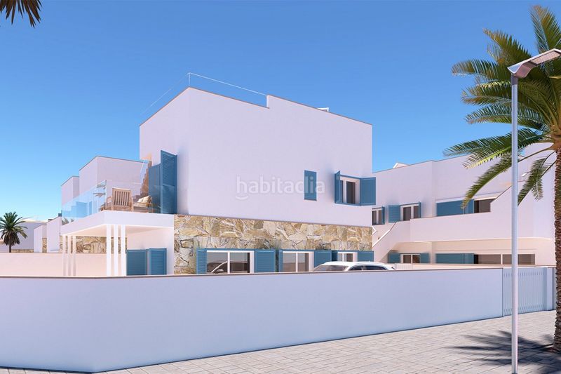 Foto 4749d903-8a47-4a8f-8d40-ad293df01a32. Ático en playa del puerto ático de 2 dormitorios y 2 baños con piscina y jardín en Torre de la Horadada en Pilar de la Horadada