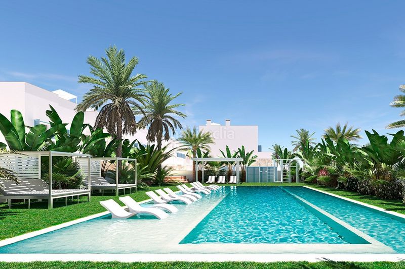Foto 577abedf-a97c-4d91-98a5-7057cfea2b68. Ático en playa del puerto ático de 2 dormitorios y 2 baños con piscina y jardín en Torre de la Horadada en Pilar de la Horadada