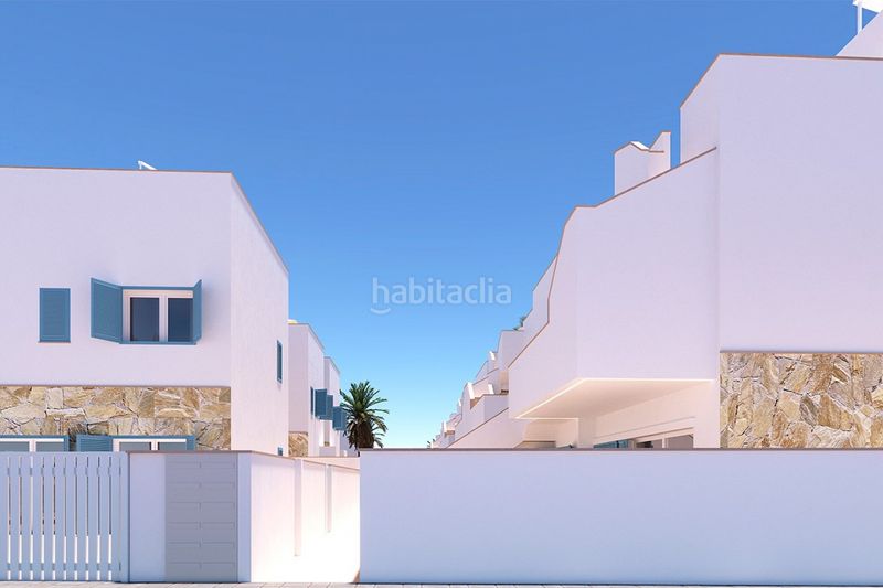 Foto d702fede-2fe1-4ecf-9e0f-5e16df77dca4. Ático en playa del puerto ático de 2 dormitorios y 2 baños con piscina y jardín en Torre de la Horadada en Pilar de la Horadada