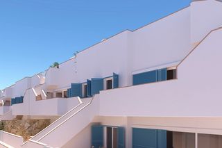 Pis a Playa del puerto. Apartamento de 3 dormitorios y 2 baños con piscina y jardín en t