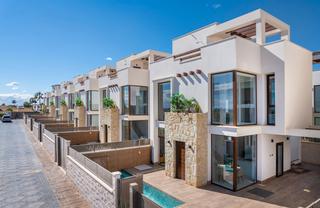 Chalet in Montesinos (Los). Costa blanca eiendom presenta este exclusivo proyecto de 11 vill