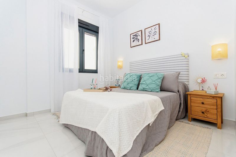 Foto 53c5cc56-c095-40fd-b860-91b82cdfb8b7. Chalet en vistabella golf villa de 3 dormitorios y 3 baños con piscina y jardín en vistabella golf en Orihuela