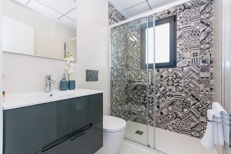 Foto 7f26968b-5527-4406-bdd2-0876db915bd0. Chalet en vistabella golf villa de 3 dormitorios y 3 baños con piscina y jardín en vistabella golf en Orihuela