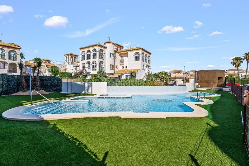 Foto 5c0d6ff4-6439-4ed4-a483-f8d0d3811822. Pis amb aparcament piscina a Playa Flamenca Orihuela