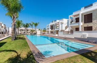Rez-de-chaussée à Los Balcones-Los Altos. Costa blanca eiendom presenta un nuevo y exclusivo proyecto resi