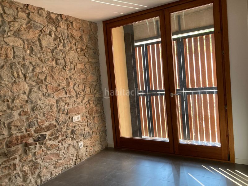 Foto ed984f51-9168-43e0-b521-7cd04d8a17b7. Rent flat with heating pool in Moià