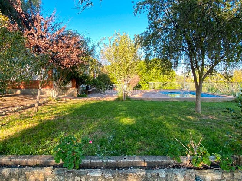 Foto 4c1b0822-a689-4f6b-a2d9-f45e5f7622ef. Casa amb xemeneia calefacció aparcament piscina a Almodóvar del Río