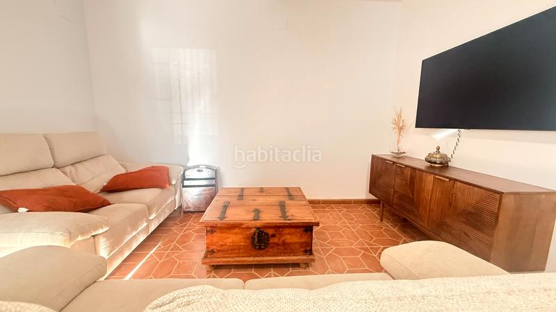 Foto e9ace445-6bc7-4a1e-bfd7-7940316f179a. Casa amb xemeneia calefacció aparcament piscina a Almodóvar del Río