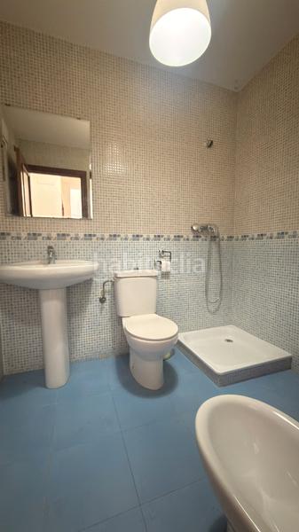 Foto d7cce567-b692-459e-806a-093a4dc00a58. Semi detached house with parking in Guadalcázar