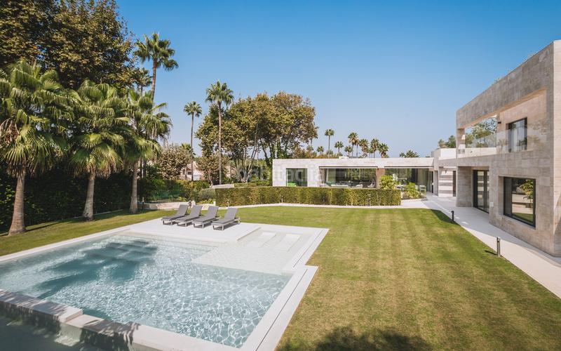 Foto a8c5b398-1f7c-42bb-b6f7-14268f0d50b3. Casa con camino in Sotogrande costa Sotogrande