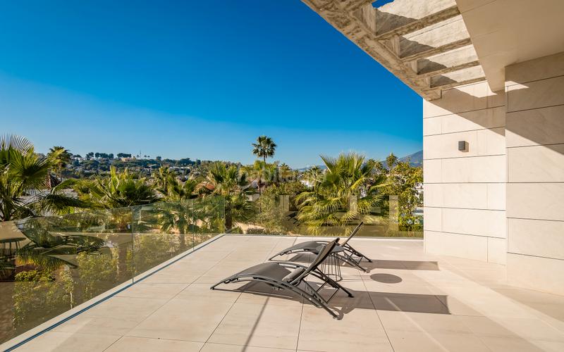 Foto 642b35f1-4b00-467f-9804-5aca537847ae. Casa villa parcela del golf en Aloha Marbella