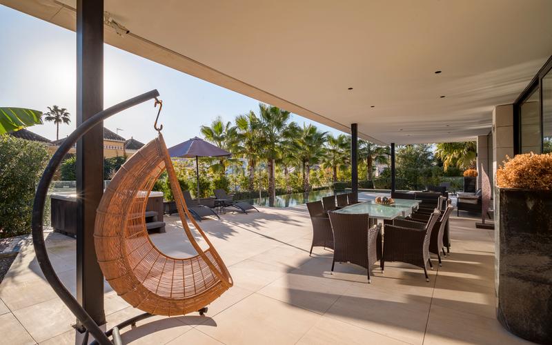 Foto be8de078-5e2d-4442-9a84-2ce5a9291335. Casa villa parcela del golf en Aloha Marbella