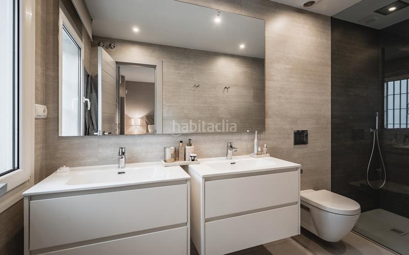 Foto eb717a69-ddb5-4af3-9a77-752d68739562. Piso fully renovated southwest-facing apartment in beachfront en Marbella