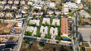 House  Carrer aurora altisent