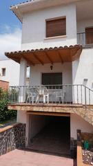 Casa adossada a Santa Maria de Palautordera. Casa pareada centrica