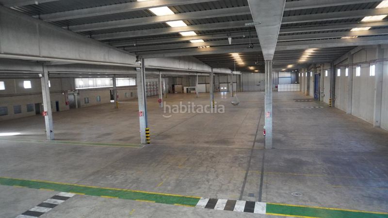 Foto 1a62ddcd-db96-4bd2-9ea6-46d3e2a6e1fe. Nau industrial a Hostalric