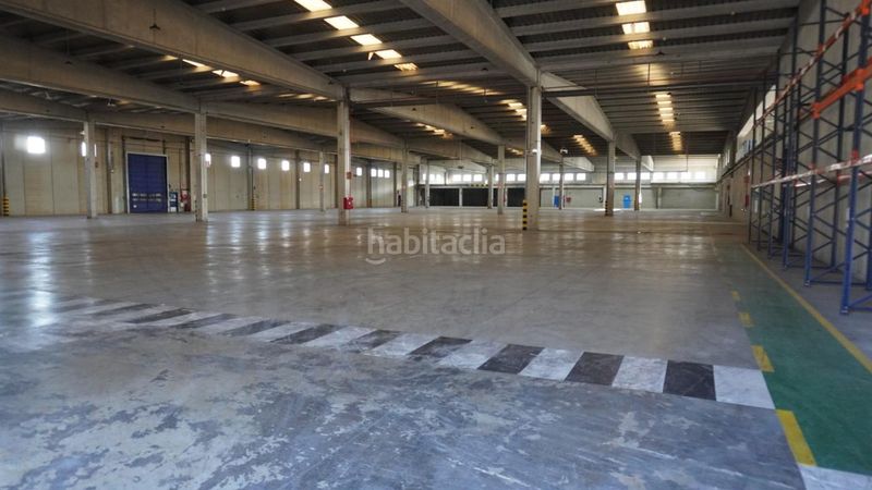 Foto 4cfb84a6-5553-4db5-8dfb-158a69d99740. Nau industrial a Hostalric