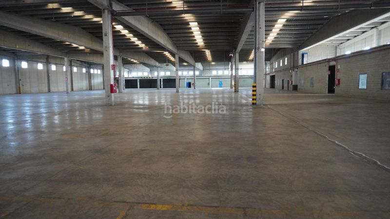 Foto bc444dbf-574f-4bf4-9a4a-a50557b317d3. Nau industrial a Hostalric