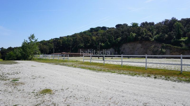 Foto f5d705a7-5e5b-4788-8d07-eabd081c980c. Finca rústica a Vallgorguina