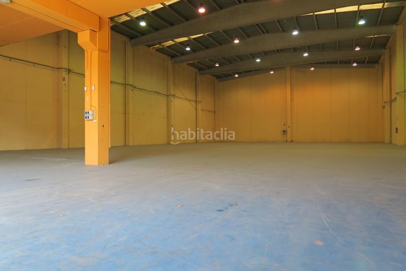 Foto 1c312309-d95d-4d54-a494-6a1ce69293fd. Nau industrial a Sant Celoni