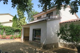 Xalet a Santa Maria de Palautordera. Casa amb jardí i piscina en una de les ubicacions més privilegia