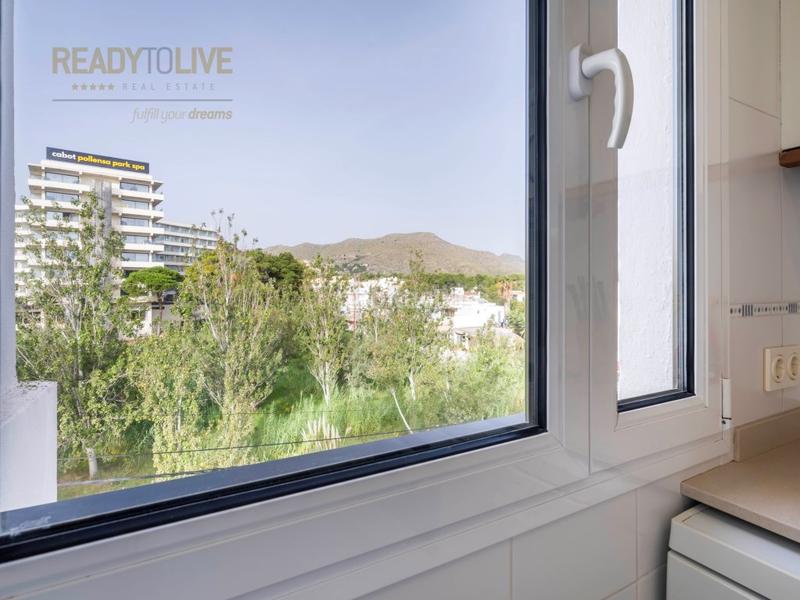 Foto d5419667-6601-4d53-ae57-9406946ee0bd. Ático atico duplex con licencia turistica primera linea puerto pollensa en Pollença
