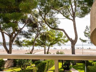 Pis a Port d´Alcúdia-Platja dÁlcúdia. Moderno piso primera linea playa en puerto alcudia, a estrenar