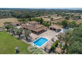 Chalet  N/a. Extraordinaria finca cerca de playa de muro