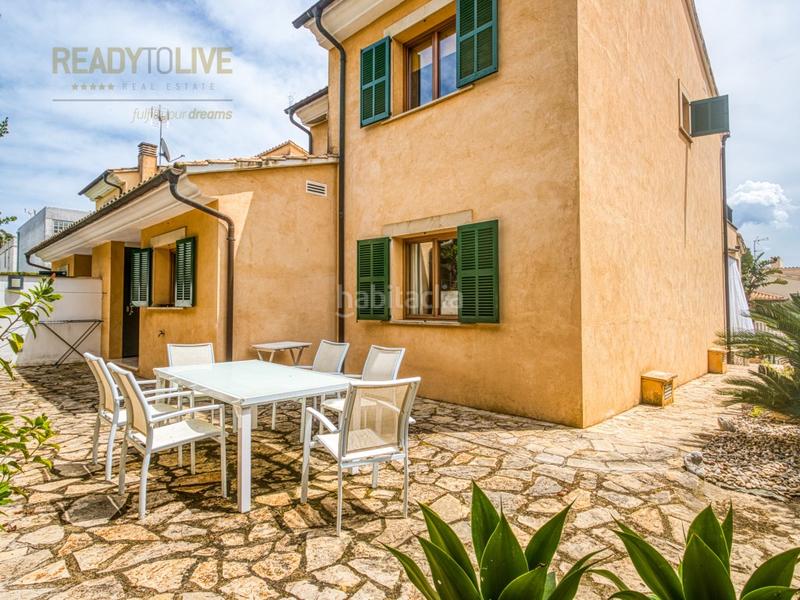 Foto 5d58ce24-4ce8-46aa-b7ca-e63f9b94bf1b. Casa adossada amb aparcament piscina a port d´Alcúdia-platja dálcúdia Alcúdia