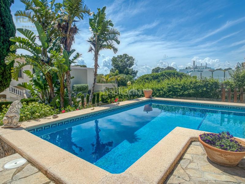 Foto 6598e154-4754-4661-aa51-d67f80368e6d. Casa adossada amb aparcament piscina a port d´Alcúdia-platja dálcúdia Alcúdia