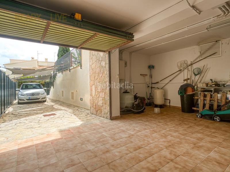 Foto 9edba0da-8248-40e8-9c6c-2d837a161bb8. Casa adossada amb aparcament piscina a port d´Alcúdia-platja dálcúdia Alcúdia