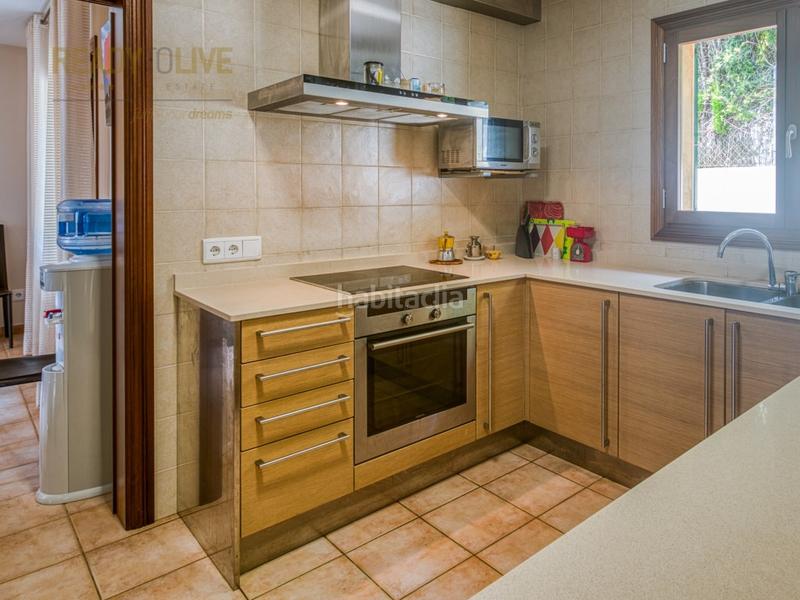 Foto a9c97371-76f8-48c6-8bae-deda9cc69c21. Casa adossada amb aparcament piscina a port d´Alcúdia-platja dálcúdia Alcúdia